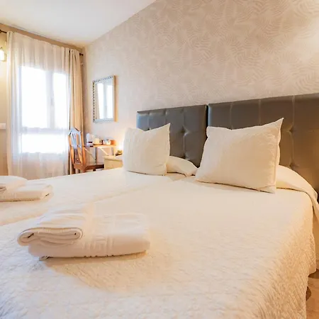 La Asomada Del Gato *